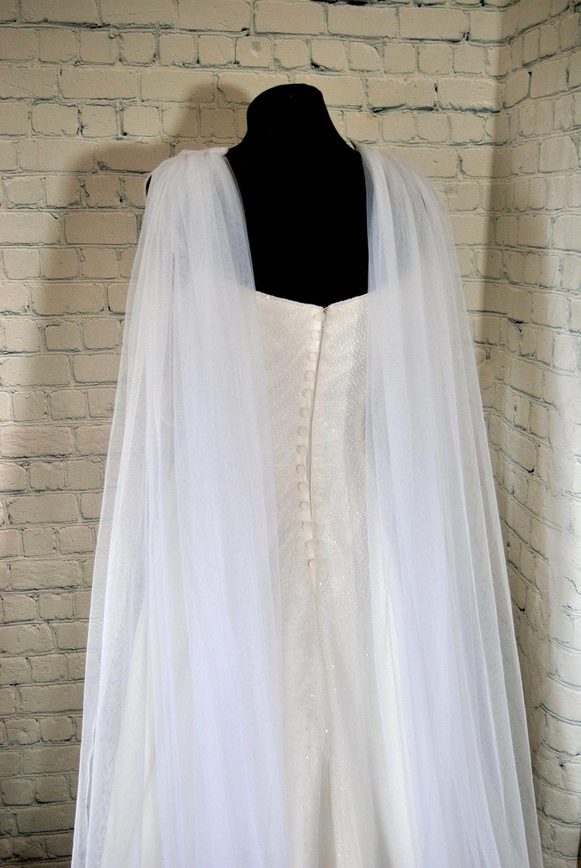 Simple Wedding Wings | White, Ivory, Black, Red